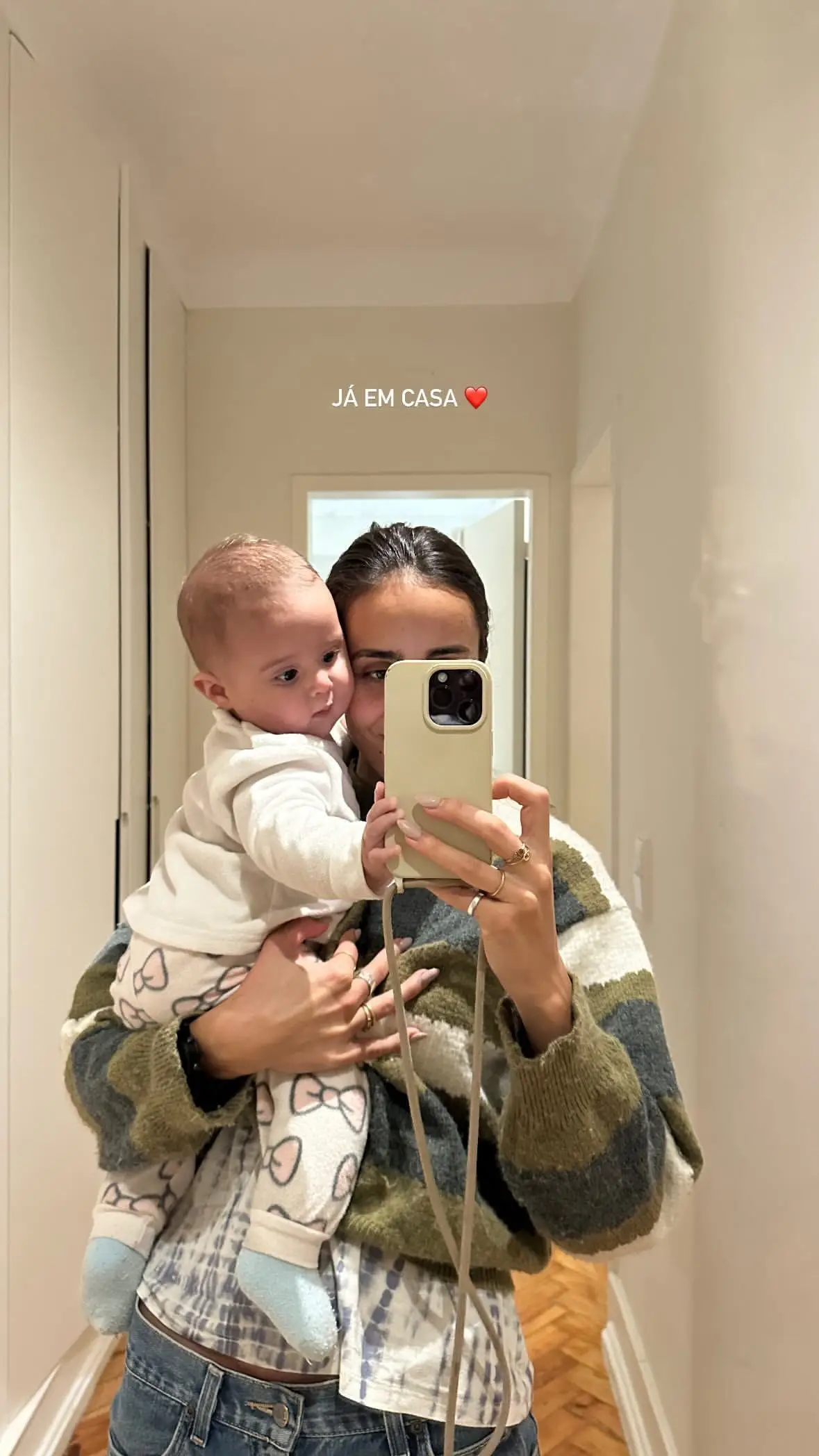 Rita Patrocínio vive grande susto após filha de 6 meses ser internada