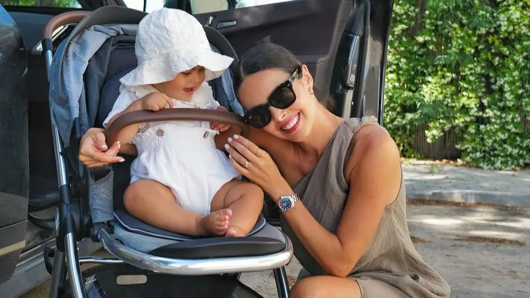 Catarina Gouveia com a filha, Esperança