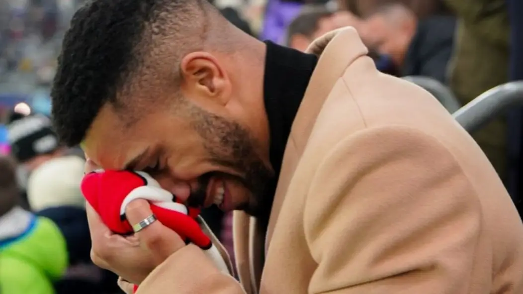 “Escrevo-te de lágrimas nos olhos” - A carta de despedida de Hélder ...