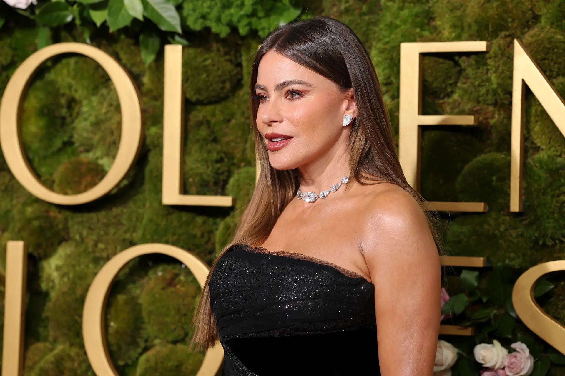Mais 'preciosa' que nunca! Sofía Vergara deslumbra nos Golden Globes com joias de diamantes de centenas de quilates