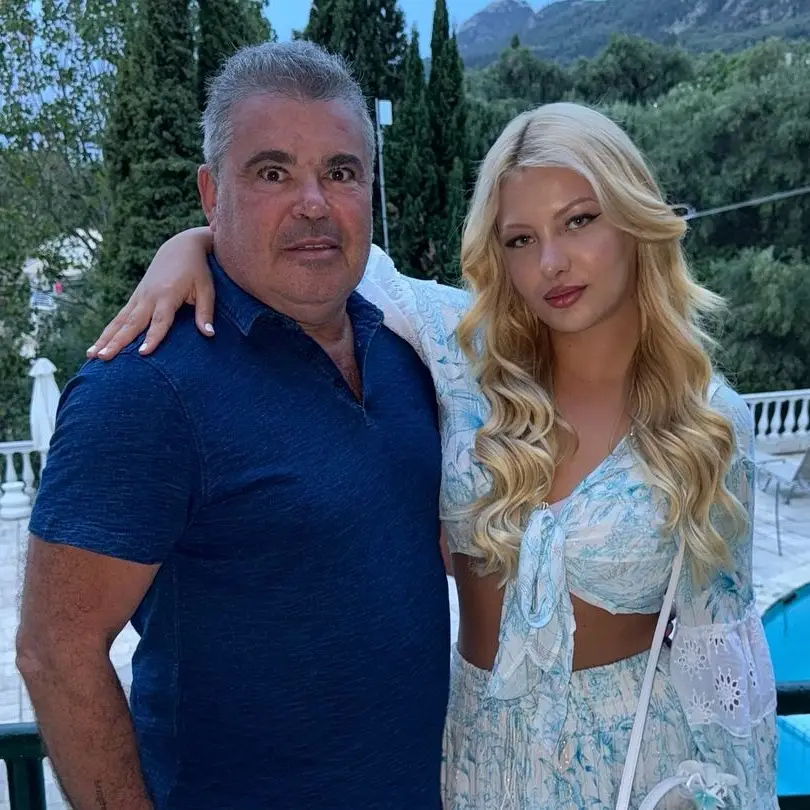 Filha' de Toy tem novo namorado e jovem já conhece os sogros - Fama Show