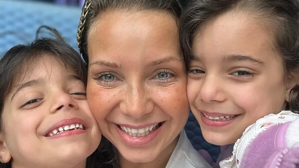 Luciana Abreu com as filhas