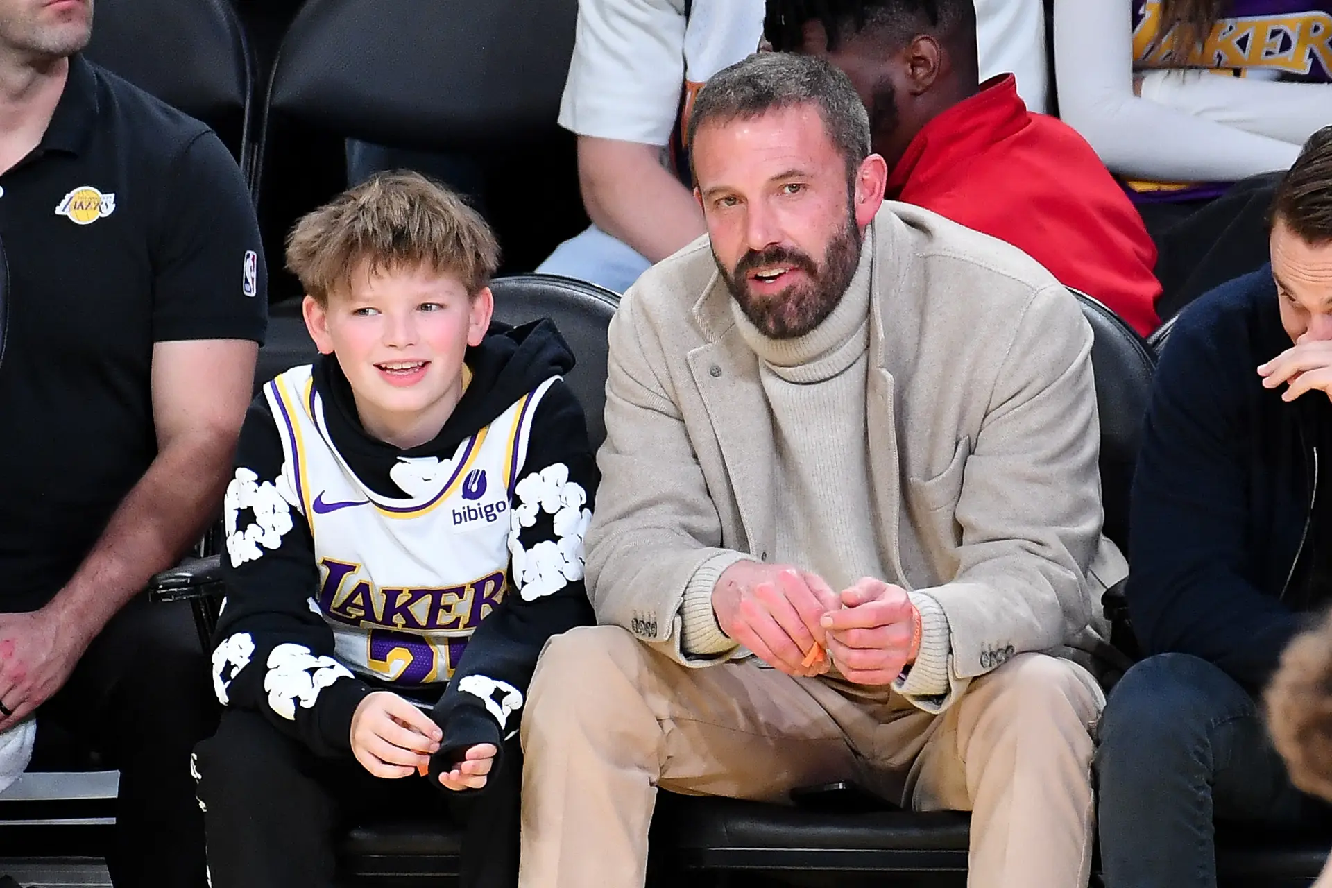 Tal pai, tal filho! Ben Affleck e Samuel 'apanhados' com expressões faciais idênticas