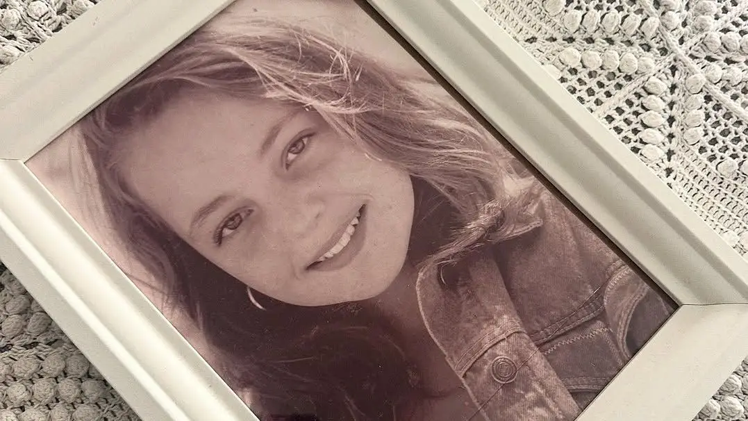 Alerta "nostalgia"! É atriz, empresária e já foi comentadora social - Conhece esta famosa?