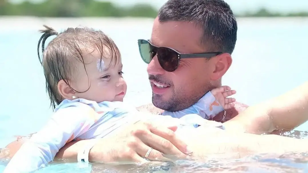 Marco Costa com a filha, Maria Emília