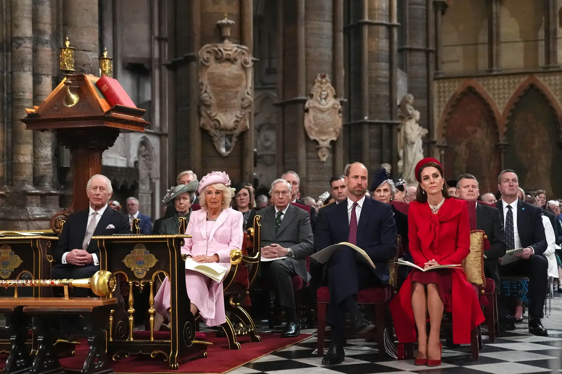 Carlos III, Camilla, William e Kate Middleton: as fotos da família real no Dia da Commonwealth