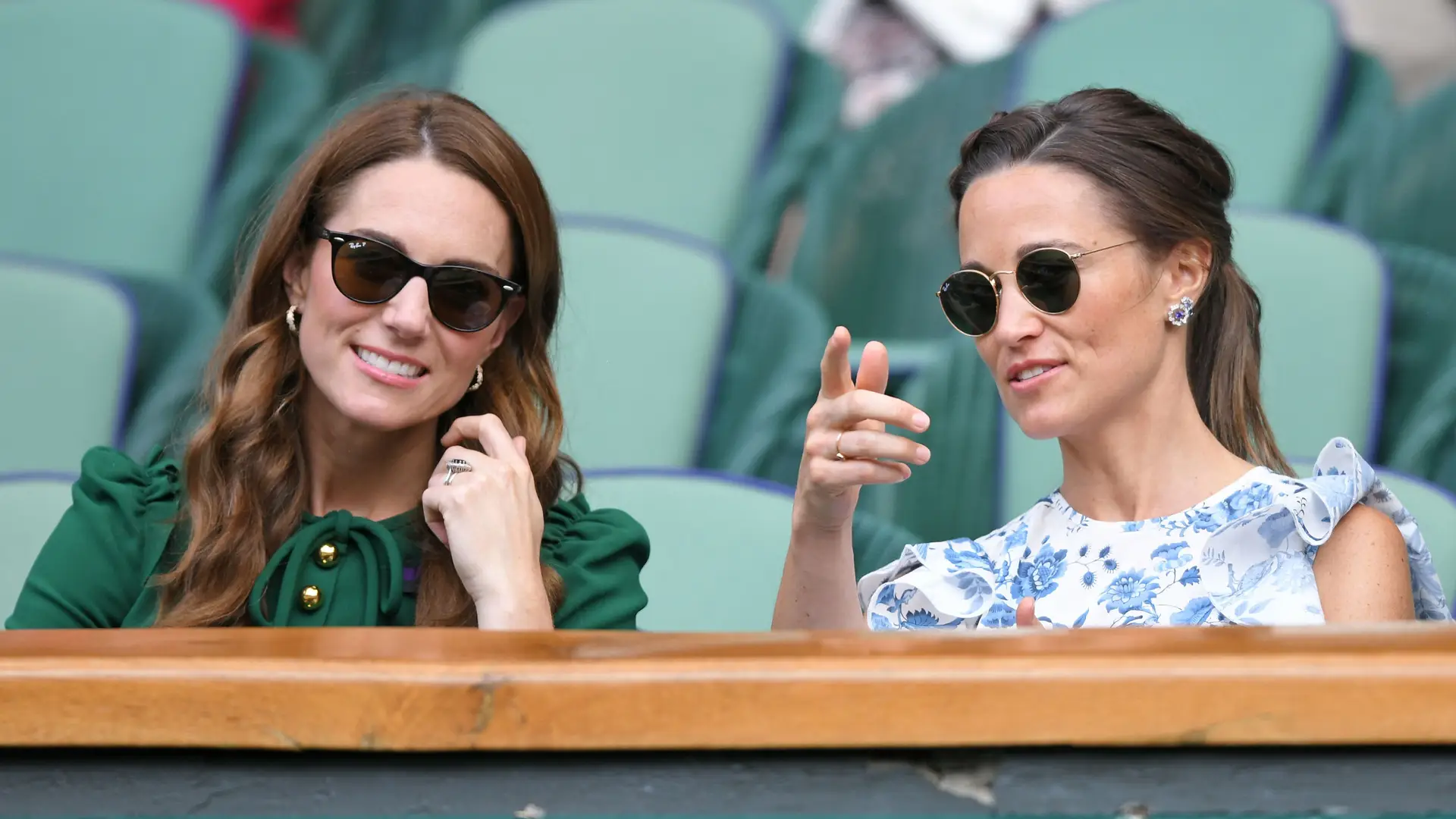 Kate Middleton com a irmã, Pippa