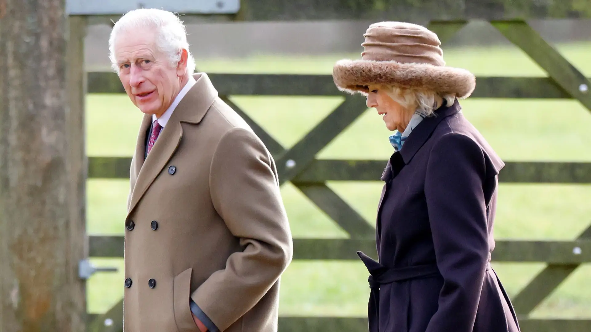 Carlos III e Camilla Parker Bowles