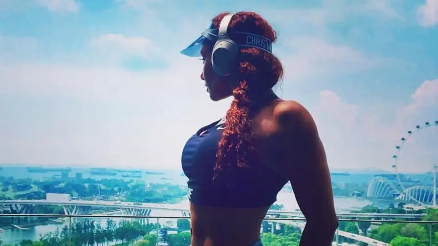 Presa em Portugal por suspeita de comandar rede de prostituição: saiba quem é a DJ brasileira