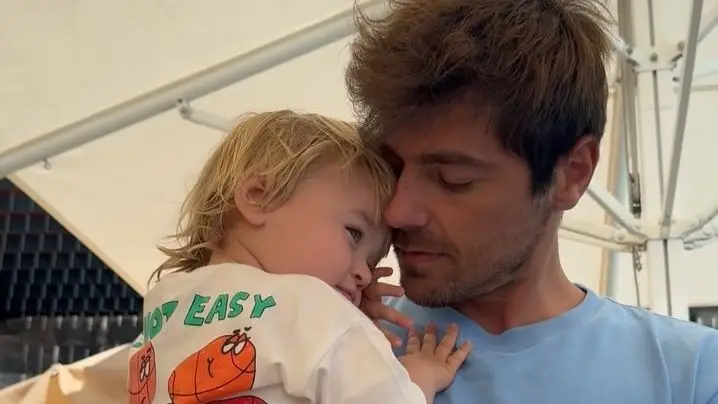 Lourenço Ortigão com o filho, Vicente Blue
