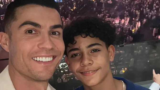 Cristiano Ronaldo com o filho