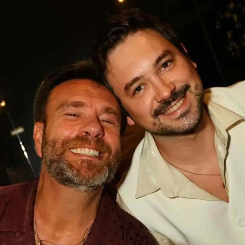 Nuno Eiró declara-se ao namorado e mostra imagens inéditas: "De mãos dadas  pelo mundo fora" - Fama Show
