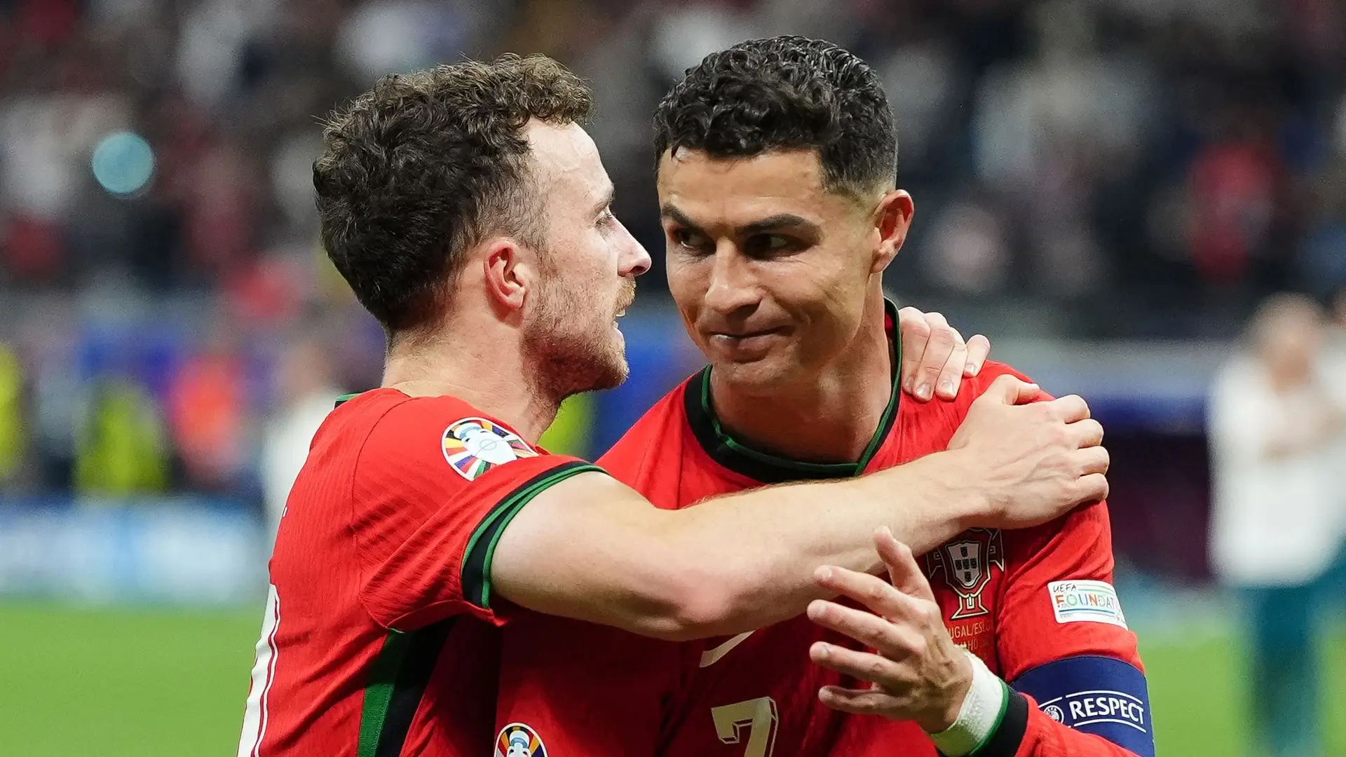 Diogo Jota e Cristiano Ronaldo