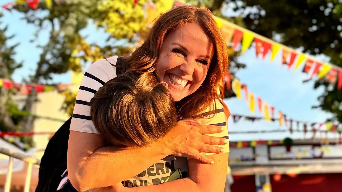 Tânia Ribas de Oliveira e o filho Pedro