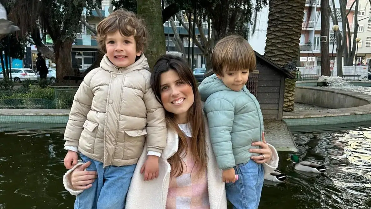 Inês Folque e os filhos