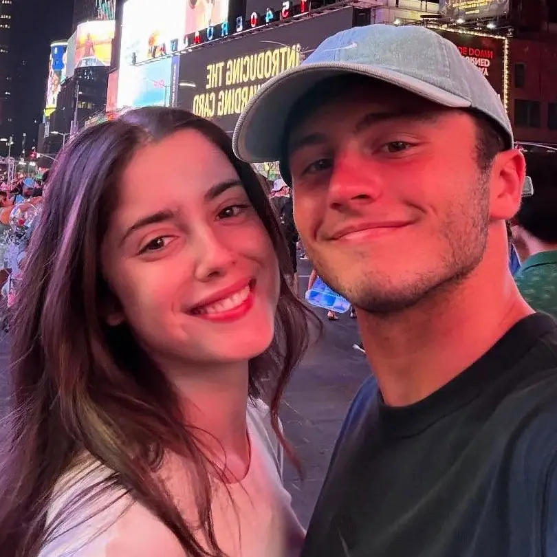 Tình yêu không bao giờ dừng lại! Đây là bức ảnh tình tứ mới nhất của Madalena Aragão và João Neves tại Algarve - Fama Show