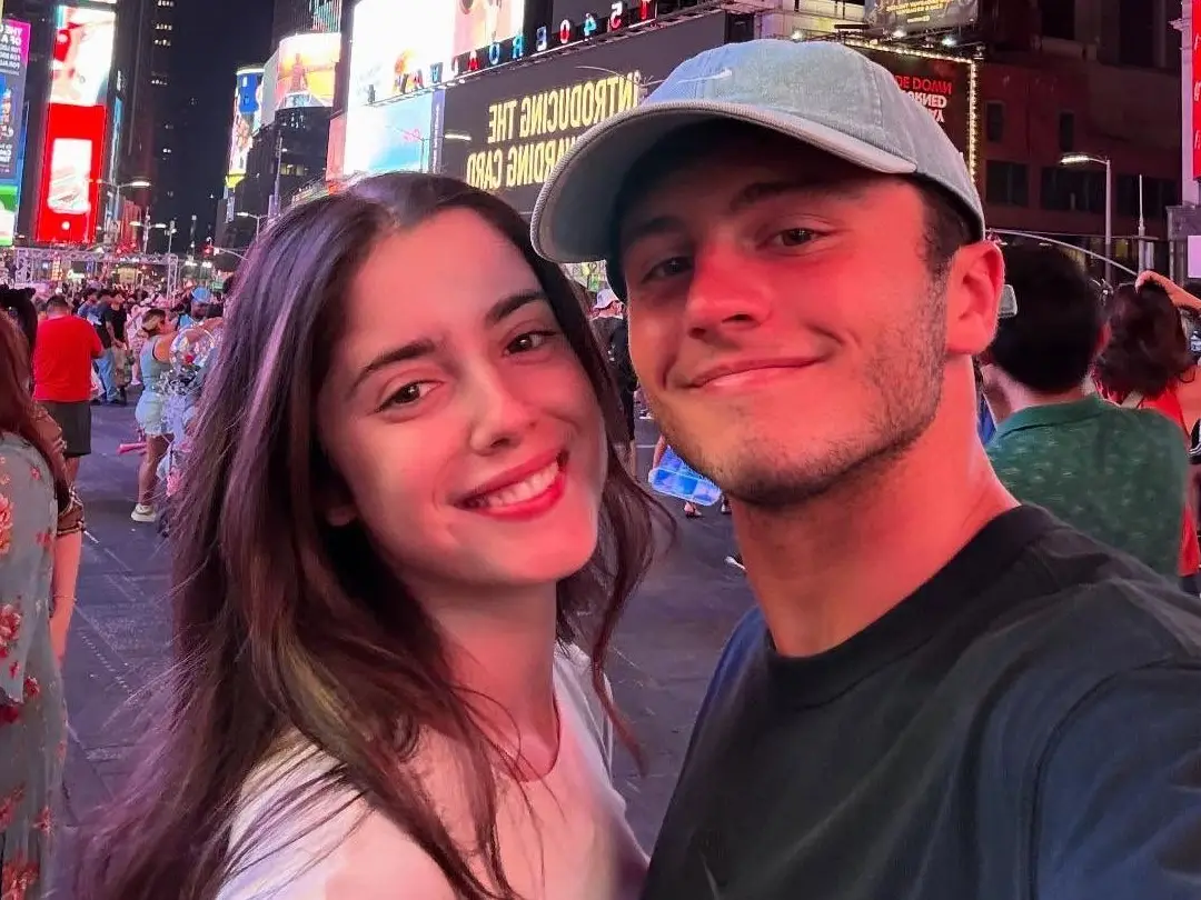 O amor não tira férias! Eis o novo registo apaixonado de Madalena Aragão e João  Neves no Algarve - Fama Show