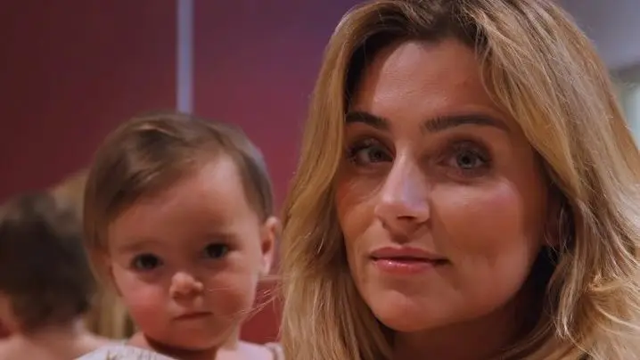Carolina Pinto e a filha Emília