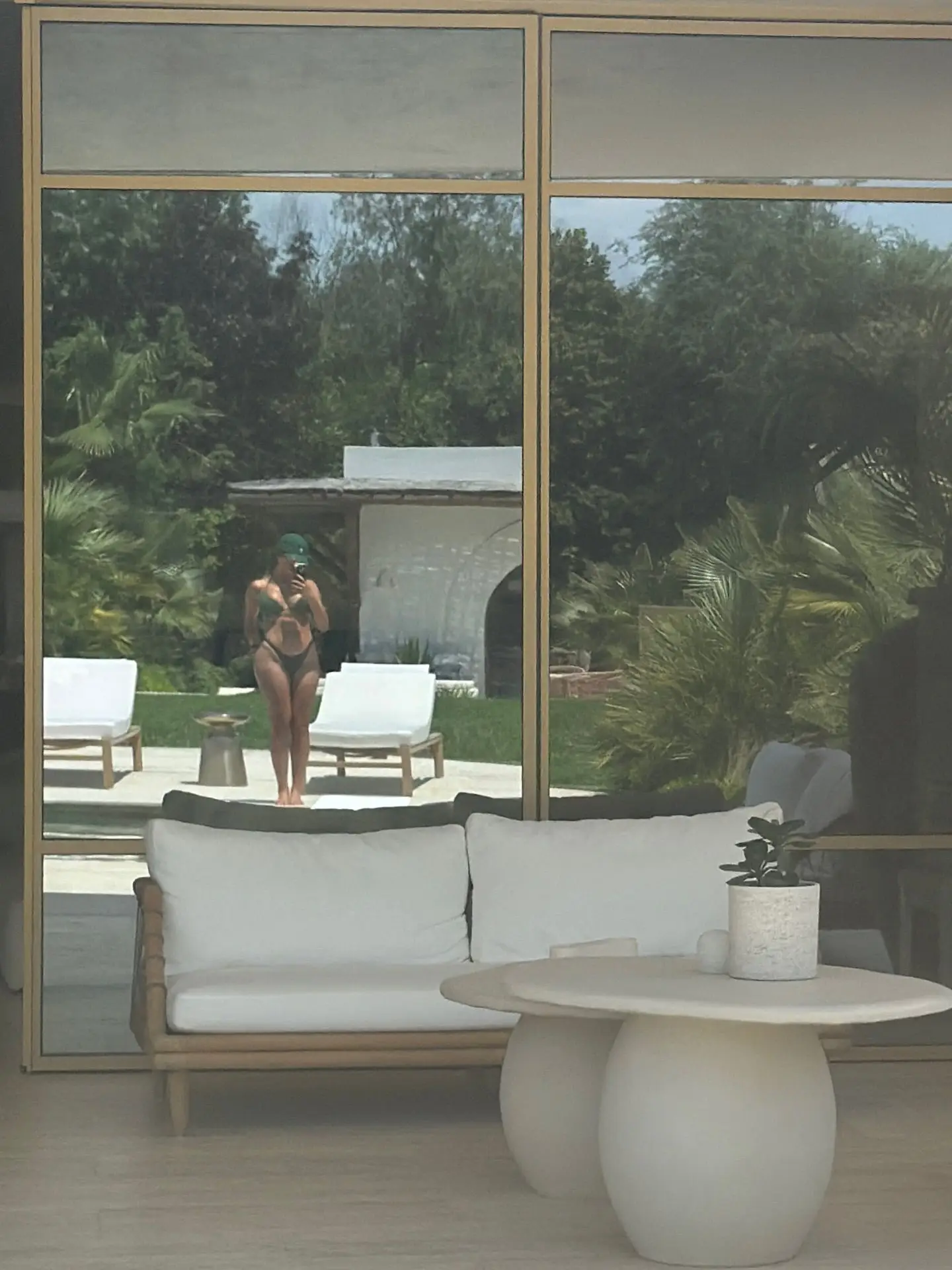 Mulher de fé! Georgina Rodríguez revela imagem de Nossa Senhora de Fátima na mansão de Madrid