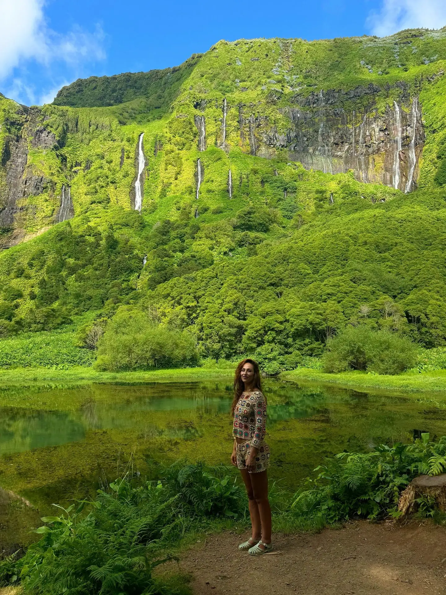 Rita Pereira viaja para destino de sonho em Portugal! Veja as imagens da atriz n'o Jardim do Atlântico'