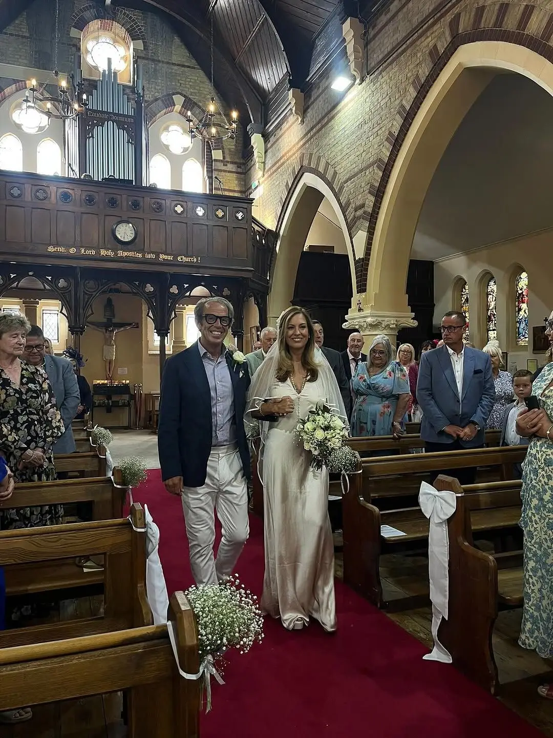 Cristina Areia casou pela Igreja mas não foi Carlos Areia a levar a filha ao altar