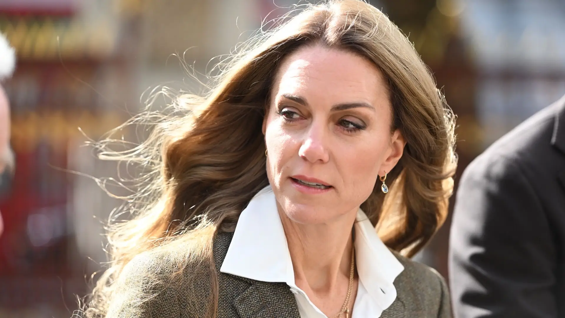 Cabeleireiro da princesa Diana "enojado" após "comentários asquerosos" sobre Kate Middleton