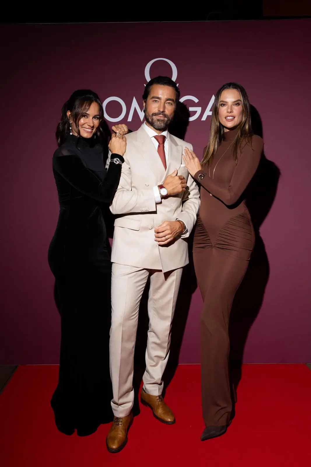 Alessandra Ambrosio junta-se a Ricardo Pereira e Cláudia Vieira em evento exclusivo em Portugal: "Estou muito feliz" 