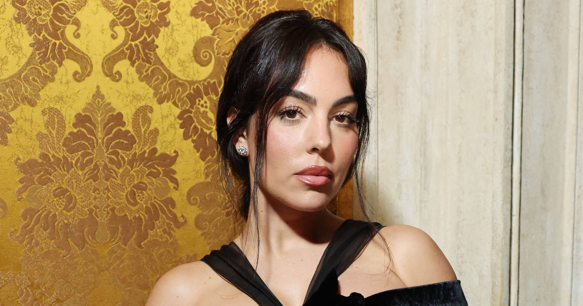 "É uma ferida aberta no coração dos espanhóis" - Georgina Rodríguez criticada após visita a local histórico