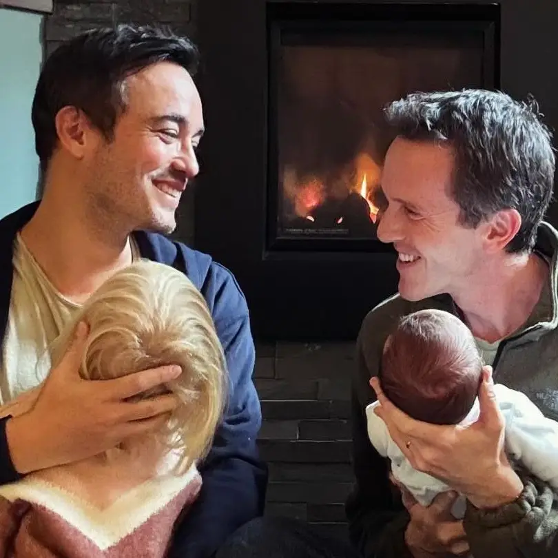 Como cresceram" - Marido de Pedro Penim encanta seguidores em passeio com os filhos - Fama Show