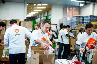Voluntários Galp alegram Natal de famílias apoiadas pelo Banco Alimentar