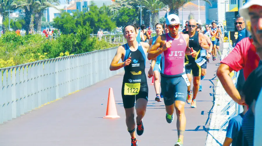 Ricardo Batista e Carolina Serra vice-campeões de triatlo em cadetes