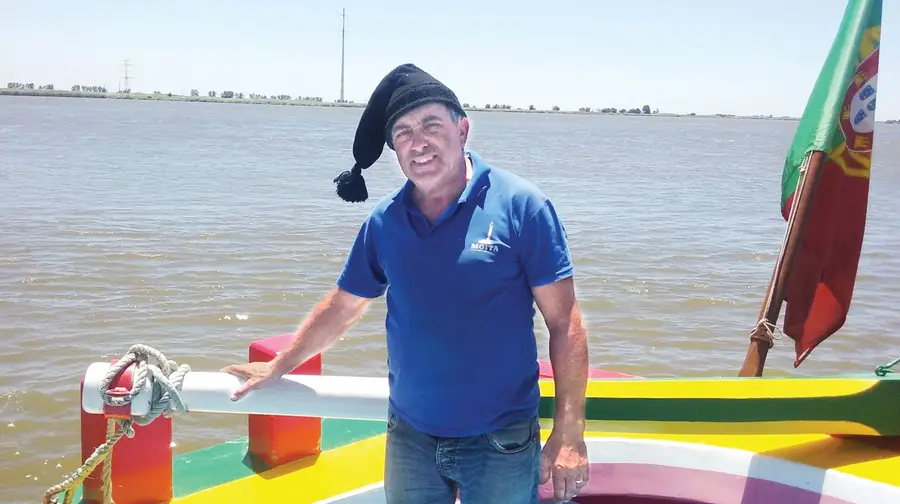 Barcos tradicionais foram ao Colete