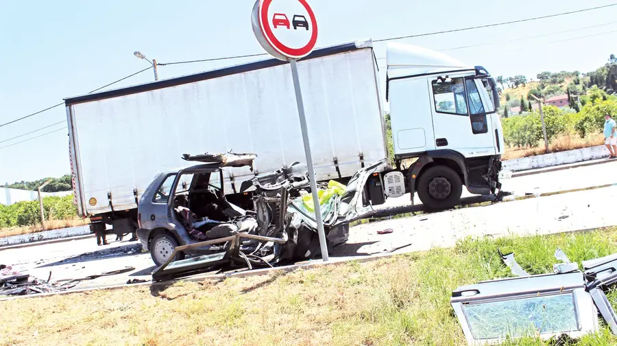 Dois mortos em acidente na Chamusca Dois mortos em acidente na Chamusca