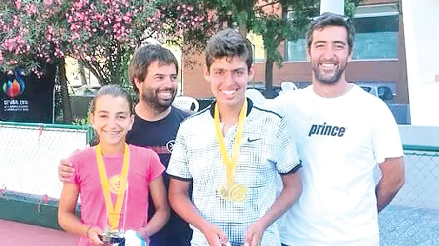 Maria do Carmo Ribeiro vence nacional de sub-14 em ténis