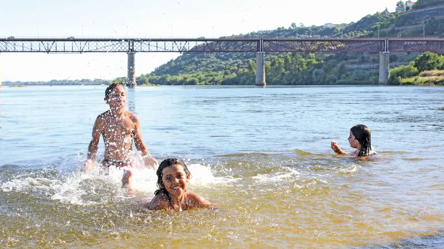 Um mergulho no Tejo Um mergulho no Tejo