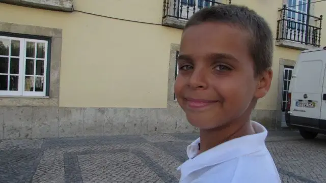 Fado na Praça da fadista Dora Maria percorre localidades do distrito de Santarém