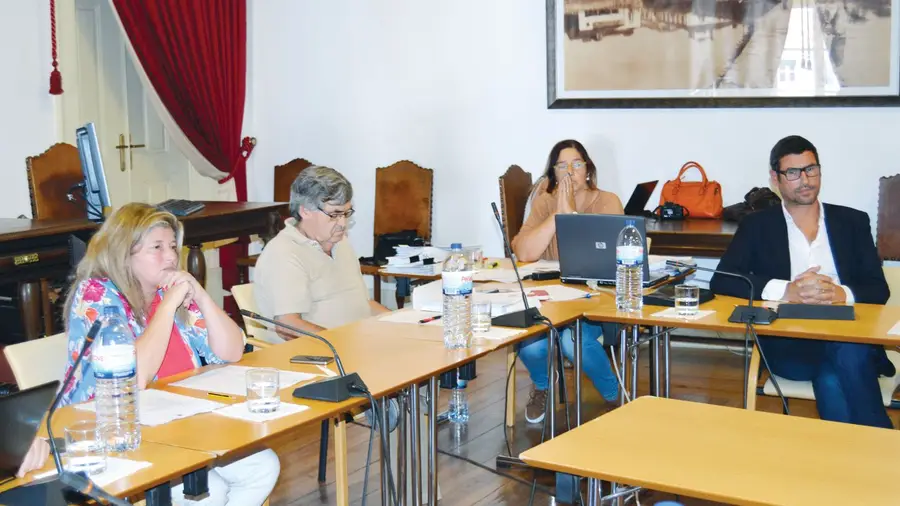 Primeira reunião com PS/CDU em minoria na Câmara de Tomar em ambiente tranquilo Primeira reunião com PS/CDU em minoria na Câmara de Tomar em ambiente tranquilo