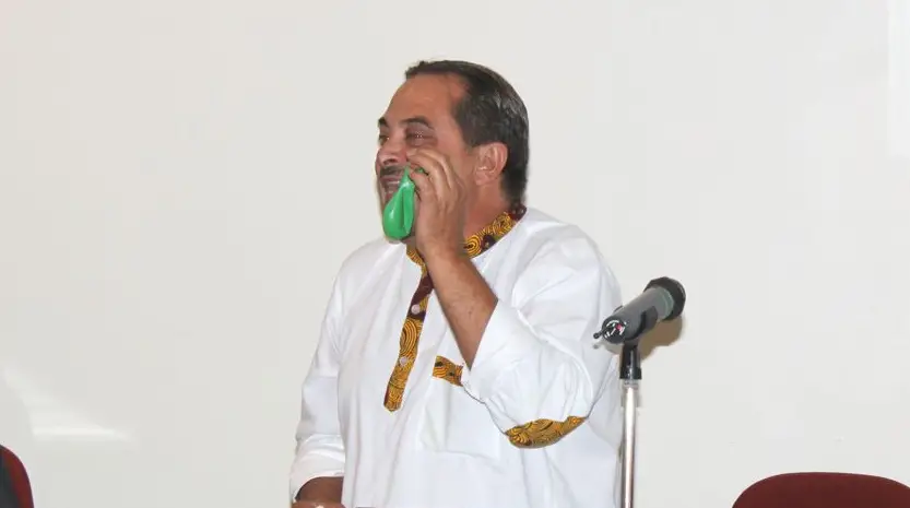 A encher balões A encher balões