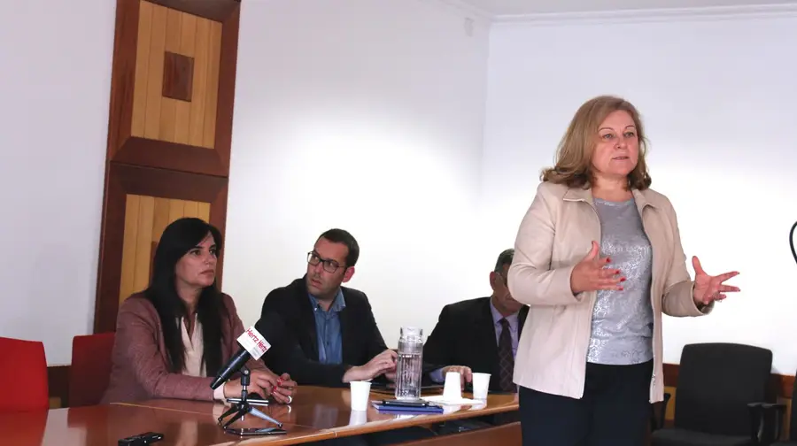 Câmara de Alcanena paga a horas e reduz dívida em 10 milhões Câmara de Alcanena paga a horas e reduz dívida em 10 milhões