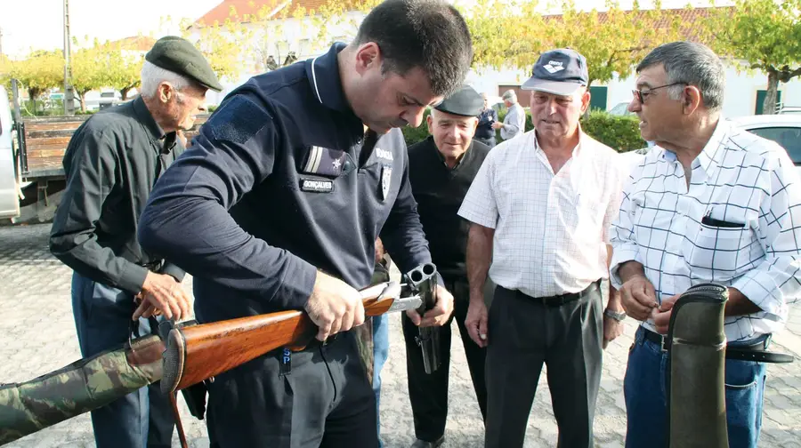 Polícia foi à aldeia regularizar uma centena de armas