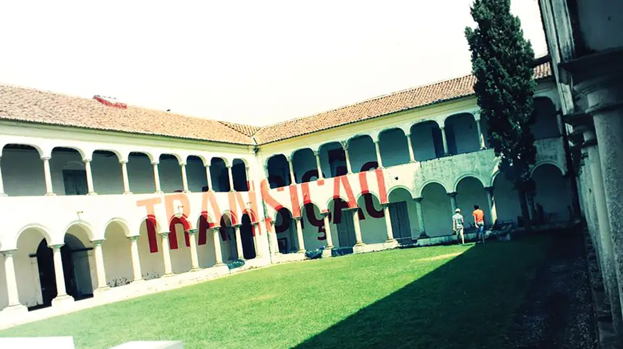 Pinturas nos claustros do antigo convento de S. Domingos feitas sem autorização