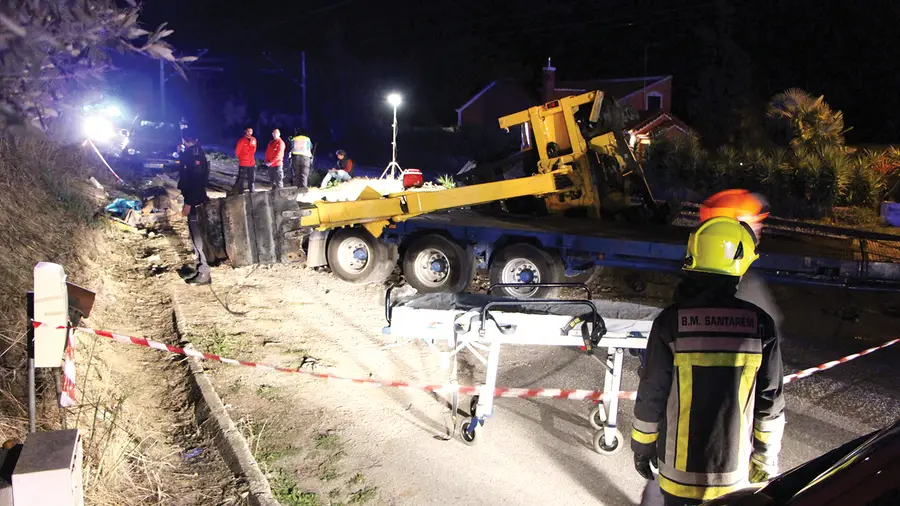 Ajudante de motorista de Almeirim morre em choque de comboio com camião