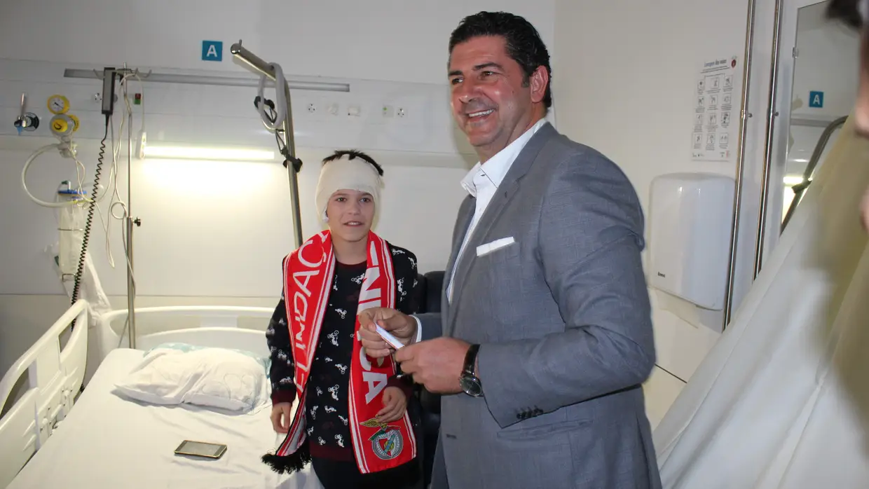Rui Vitória visita Hospital de Vila Franca de Xira