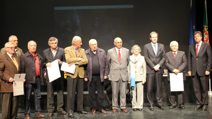 Assembleia Municipal do Cartaxo homenageou antigos eleitos