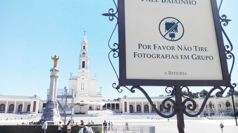 Manifesto contra visita do Papa a Fátima no centenário das aparições