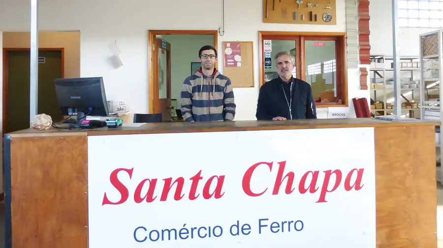 A “Santa Chapa” faz entregas para todo o país de ferro, alumínio e inox