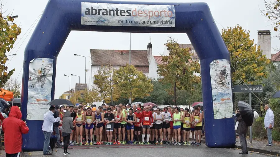 Bruno Paixão e Alexandra Oliveira vencem Meia Maratona