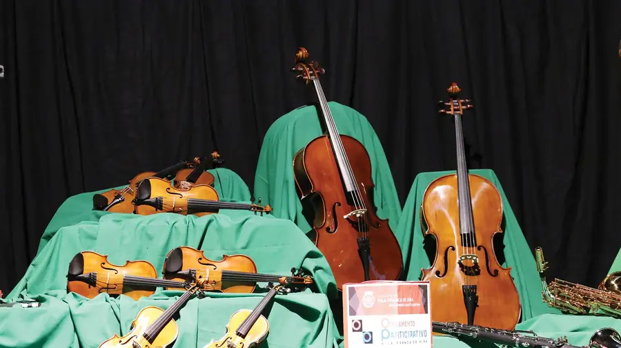 Euterpe Alhandrense celebrou o 154º aniversário com novos instrumentos