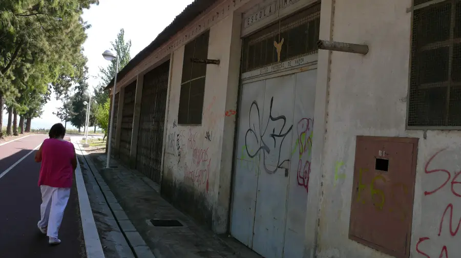 Câmara compra antigas Escolas da Armada em Vila Franca de Xira