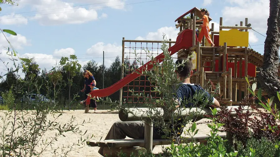 ASAE multa Junta de Alhandra por causa de parque infantil sem condições